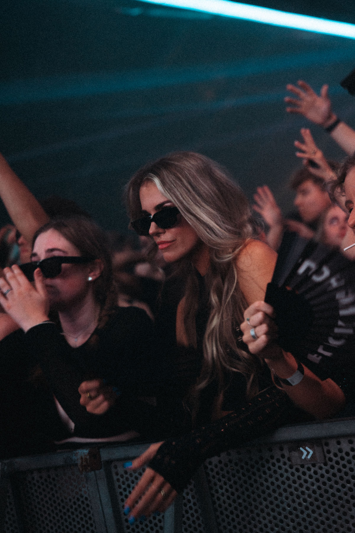 Loading... just a sec